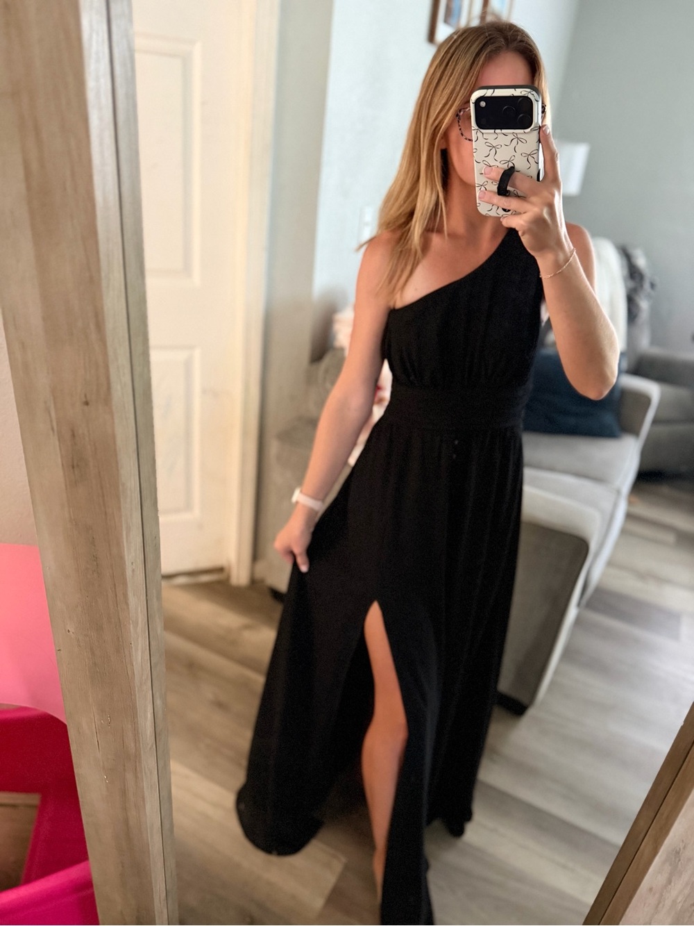Lulu's Black One-Shoulder Maxi Dress with Side Slit